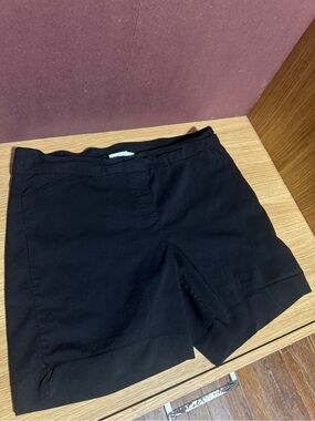 Kim Rogers Women’s Black Pull-On Shorts Size 14
